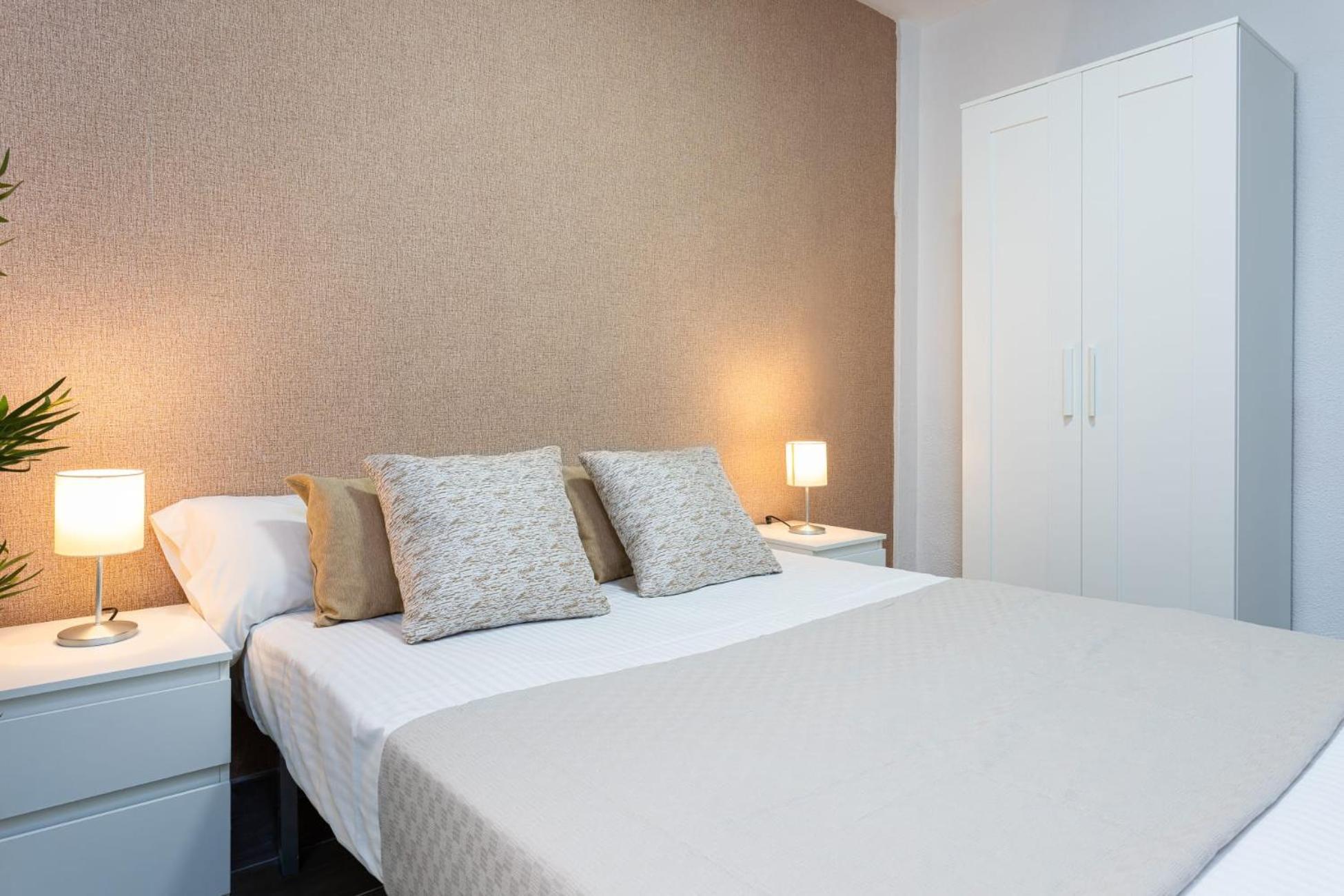 Ferienwohnung " El Rebalaje"Playa 550M-Centro 1'8Km-Parking Málaga Exterior foto